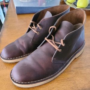 Clarks Original desert boots.11. Brown crepe soles. Excellent condition.